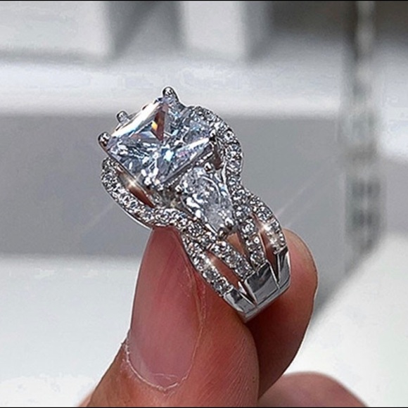 NWOT Swetelove Handmade Princess Cut Ring - Picture 5 of 7